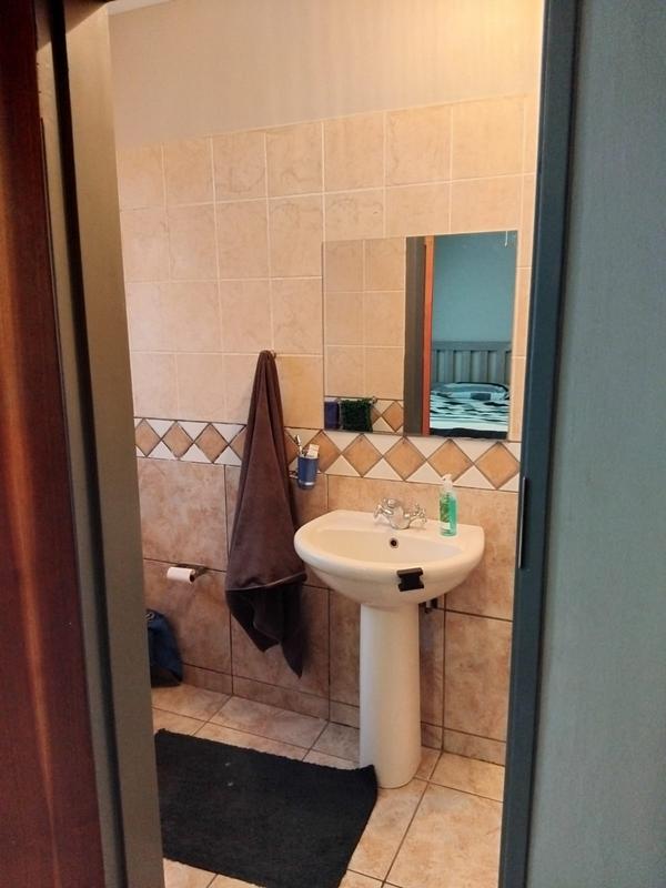 1 Bedroom Property for Sale in Kannoniers Park North West